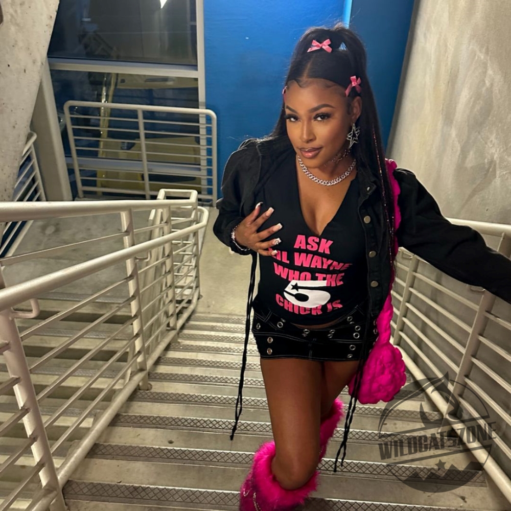 Trending Tees & Tour Looks: From Beyoncé's Cowboy Carter to Fourth of July Favorites 13 Ask Lil Wayne Who The 5 Star Chick Is Shirt